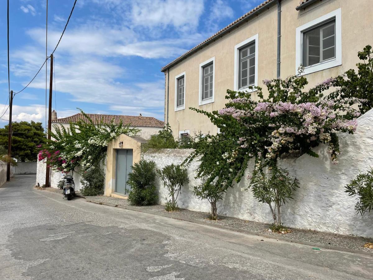 Villa 1853, Spetses Ground Floor Екстериор снимка
